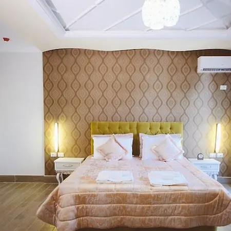 Fafa Hotel Отель 3*